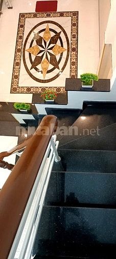 Nhà mới sửa đẹp nhà một sẹc 85/ P.T.Hiển P2 Q8. 