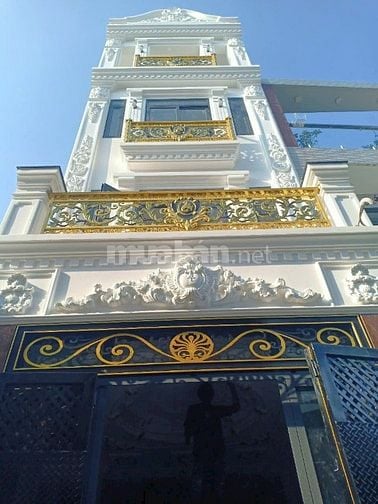 Chính chủ cần bán nhà mới đúc 3,5 tầng 