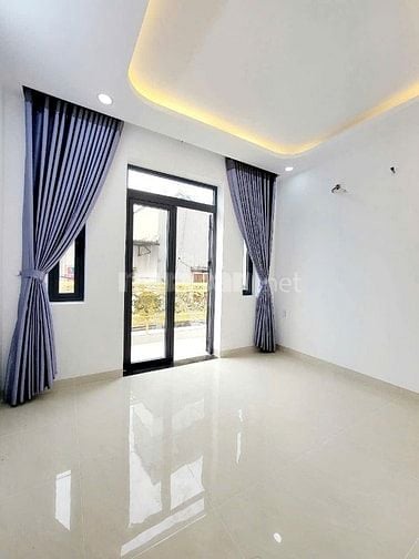 Chính chủ cần bán nhà mới đúc 3,5 tầng 