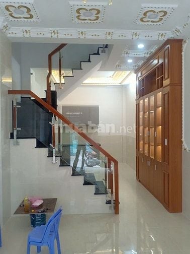 Chính chủ cần bán nhà mới đúc 3,5 tầng 