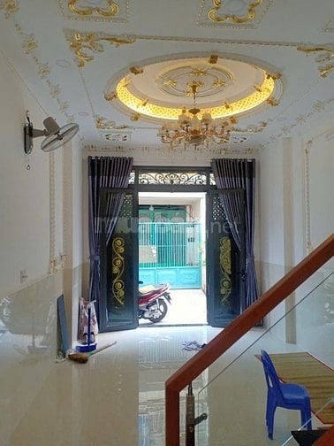 Chính chủ cần bán nhà mới đúc 3,5 tầng 