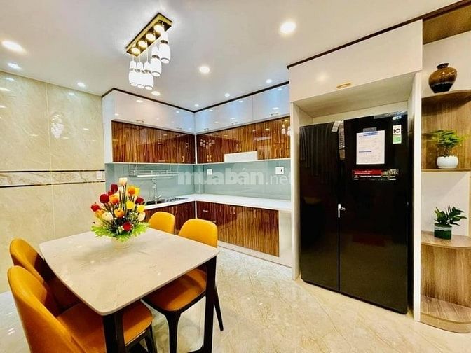 Bán gấp căn 80m² Thành Thái xây 1 trệt 4 lầu. Gần BV Nhi Đồng,hẻm 6m
