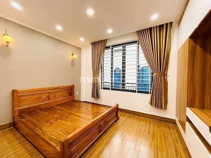 Bán gấp căn 80m² Thành Thái xây 1 trệt 4 lầu. Gần BV Nhi Đồng,hẻm 6m
