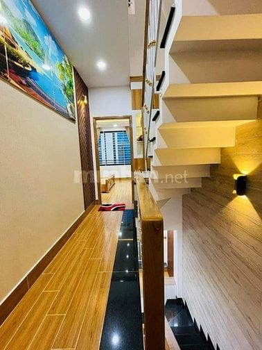 Bán gấp căn 80m² Thành Thái xây 1 trệt 4 lầu. Gần BV Nhi Đồng,hẻm 6m