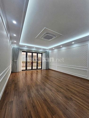 NHÀ MỚI 6 TẦNG – THANG MÁY – PHÙNG CHÍ KIÊN – OTO TRÁNH