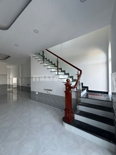 CẦN SANG NHƯỢNG GẤP CĂN NHÀ ĐANG CHO THUÊ 10tr/th SUỐI LỘI CỦ CHI 85M2