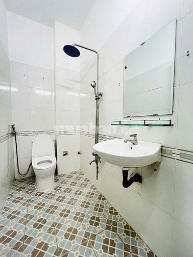 Nhà hoàn công 70m2 Huỳnh Tấn Phát, Q7 gần cầu Phú Mỹ. Xây 1 trệt 2 lầu