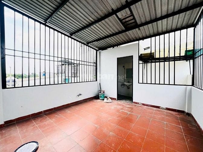 Nhà hoàn công 70m2 Huỳnh Tấn Phát, Q7 gần cầu Phú Mỹ. Xây 1 trệt 2 lầu