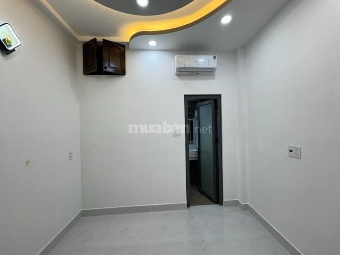 Bthự mini tkế Tân Cổ Điển mặt tiền thụt (sát và liền kế) Đoàn Thị Điểm