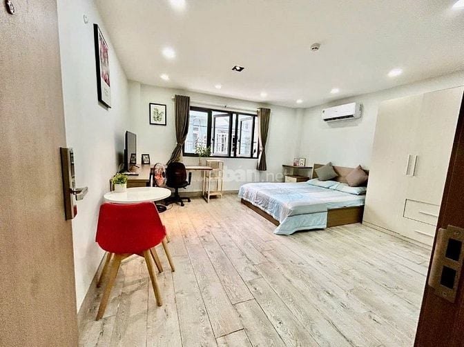 NGAY KHU ẨM THỰC D2, STUDIO 1PN, PHÒNG CÓ CỬA SỔ THOÁNG MÁT