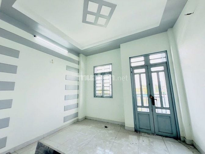 Bán nhà 4x20m trệt 2 lầu sân thượng. MT Đường mễ cốc P15Q8