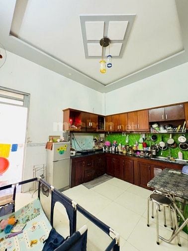 Bán nhà 4x20m trệt 2 lầu sân thượng. MT Đường mễ cốc P15Q8