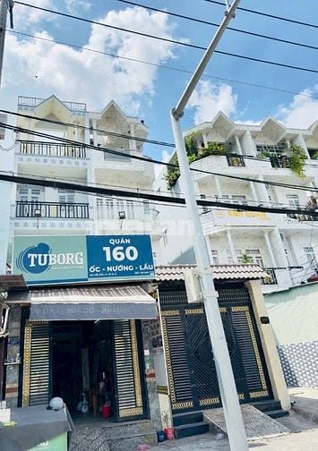 Bán nhà 4x20m trệt 2 lầu sân thượng. MT Đường mễ cốc P15Q8