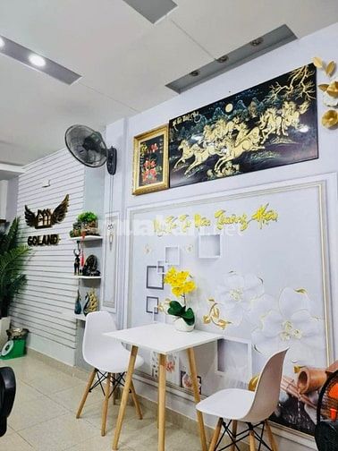 Bán nhà phố Lê Văn Sỹ, Q. Phú Nhuận 42m² – Hẻm xe hơi, giá tốt