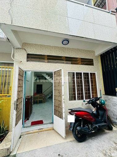 Bán nhà 2 tầng, vị trí đẹp Nguyễn Văn Đậu, DT 43m2 chỉ 5.78 tỷ