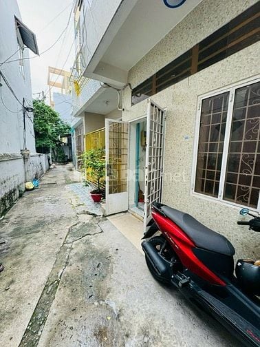 Bán nhà 2 tầng, vị trí đẹp Nguyễn Văn Đậu, DT 43m2 chỉ 5.78 tỷ