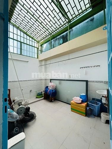 Hẻm xe tải, Nguyễn Thị Thập, DT 5x20m