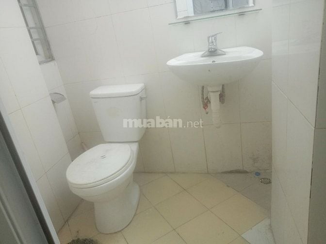 Cho thuê nhà nguyên căn 15m2 x 5 tầng, 3 ngủ - 3 wc ở Đặng Tiến Đông
