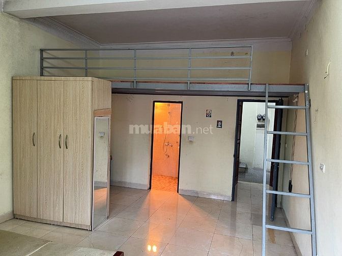 Cho thuê căn hộ khép kín 491 La Thành.