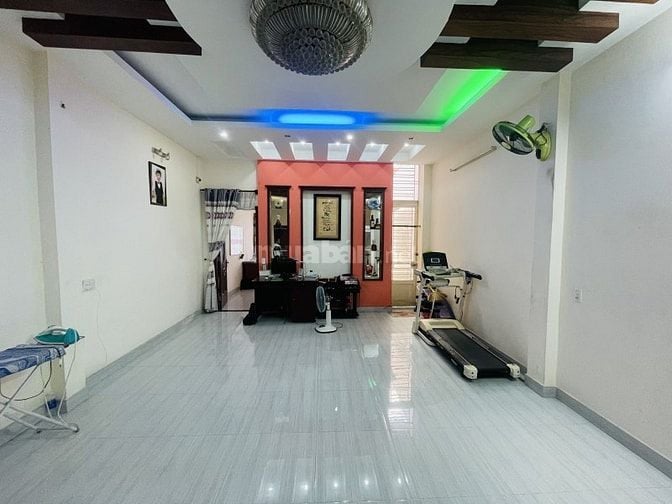 Bán Nhà Mặt Tiền,Ngay Nguyễn Sơn, 5M x 27M, 4 Tầng, Tân Phú,Chỉ 14 Tỷ 