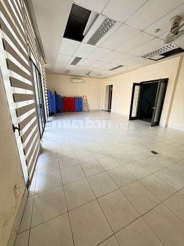 Bán hoặc cho thuê nhà Phùng Hưng P.14 Quận 5, 90ty