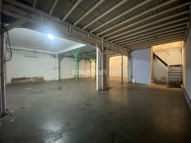 Cần cho thuê kho diện tích 250 m2 hẻm lớn thông