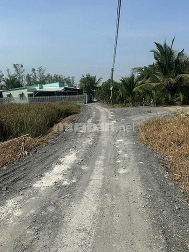  Bán gấp đất nhà vườn Phú Hữu Nhơn Trạch sát TP giá rẻ 2tr/m, MT sông