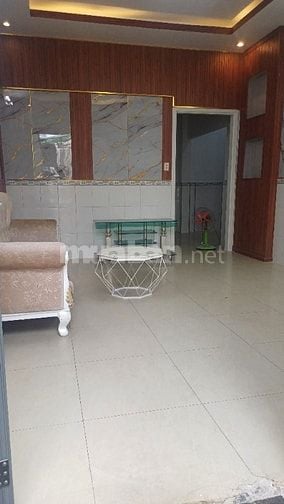 Bán nhà hẽm sạch đẹp, 4x10, nở hậu L 9m, giá 2ty4. Xây dựng 1trệt 1lầu