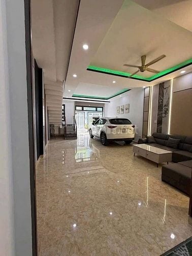 Bán gấp nhà ở đường Trần Nhật Duật, phường Tân Định, quận 1, giá 2 tỷ 