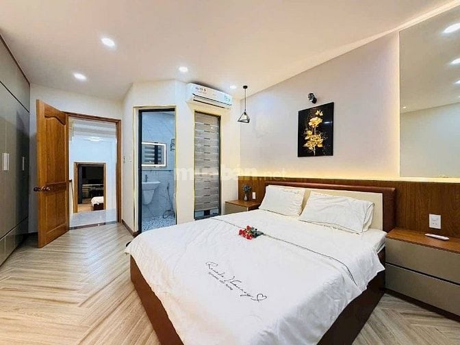 Siêu phẩm 5 Lầu THANG MÁY CAO CẤP hẻm rộng 8m Nguyễn Tư Giản, P12, Q.G