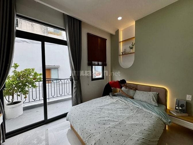 NHÀ ĐẸP-GIÁ TỐT-CHỦ NHÀ THIỆN CHÍ|SHR|BAO MỌI CHI PHÍ CHUYỂN NHƯỢNG