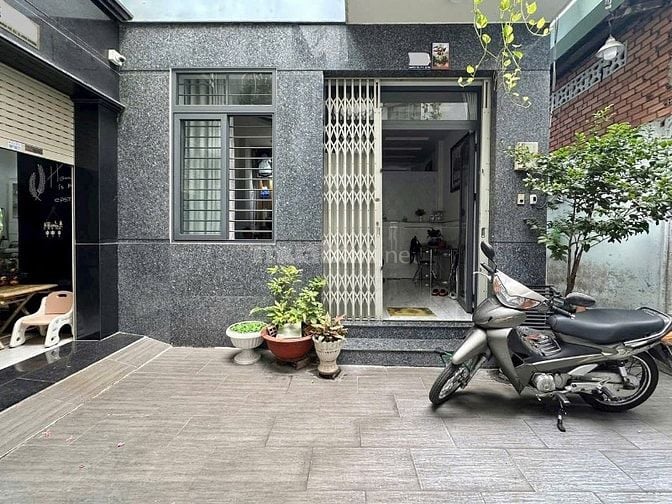 Nhà Căn góc 3 mặt tiền Nhiêu Tứ - Phan Xích Long, P7, Phú Nhuận