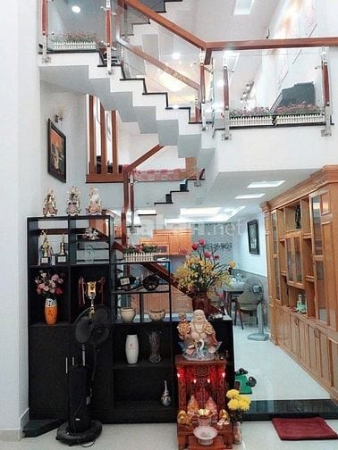 Cần bán gấp nhà Kinh Dương Vương, p13, quận 6 giá 3tỷ7