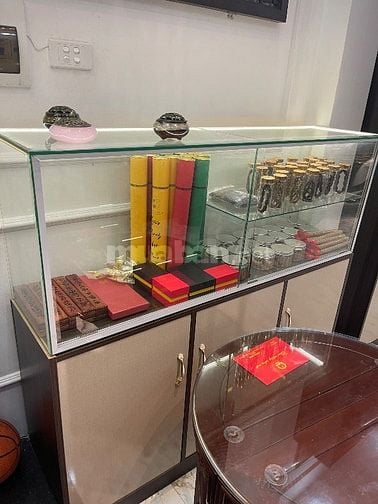 Thanh lý 2 tủ như trong hình giá rẻ