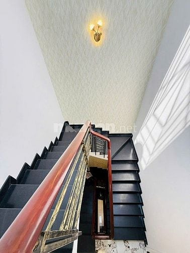 Nhà 71.6m2 Quốc Hương, Q2 gần Thảo Điền Pearl. Xây 1 trệt 3 lầ, hẻm 
