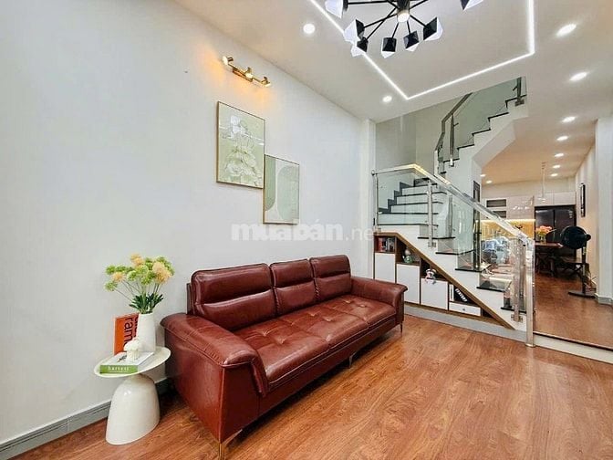 [ GIẢM NGAY 100TR ] Nhà Đoàn Văn Bơ, Quận 4 giá 2Tỷ750 - DT: 68m2 HXH