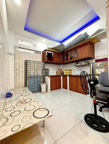 Chủ ngộp bán gấp nhà hẻm 1/ đường Lý Thái Tổ Quận 10 giá 3 tỷ 5