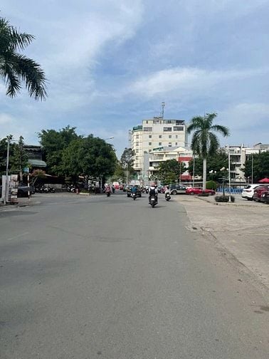 Bán đất 2 mặt tiền Trần Trọng Cung Quận 7