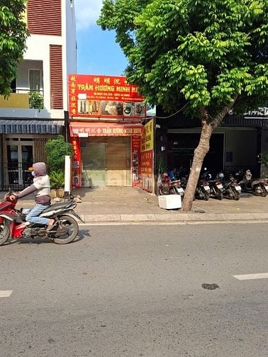 Bán nhà mặt tiền Lũy Bán Bích, P. T.T.Hòa, Q.T.Phú giá 17.8 tỷ 