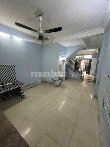 Nhà dương bá Trạc P1Q8. HXH để trong nhà. 8ty800tr(TL)