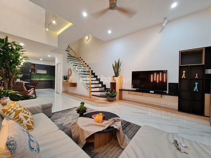 Bán nhà thiết kế Châu Âu Đ.Hồ Biểu Chánh Phú Nhuận DT 69m2/giá 2.6 tỷ