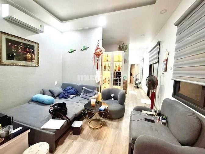 MẶT TIỀN KHU BIỆT THỰ THOẠI NGỌC HẦU 4.2 x 25 KHÔNG LG - Chỉ 10.x tỷ 