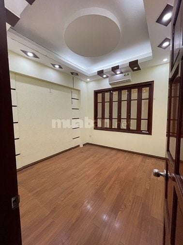 Cho thuê nhà cực đẹp Nguyễn Khang: 55m2, 4 tầng, full nội thất, 20tr