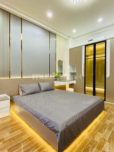 Đi nước ngoài định cư bán gấp nhà ở đường Tuệ Tĩnh, phường 11, quận 11