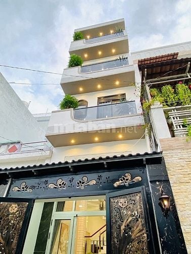 Đi nước ngoài định cư bán gấp nhà ở đường Tuệ Tĩnh, phường 11, quận 11