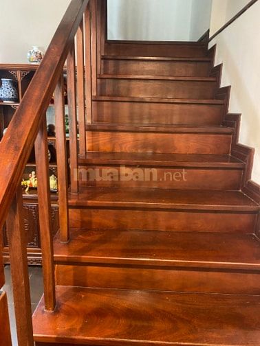 Chính Chủ Bán Nhà Ngõ 105 Lạc Long Quân - 5 Tầng MT5,4m 33.5 Tỷ TL