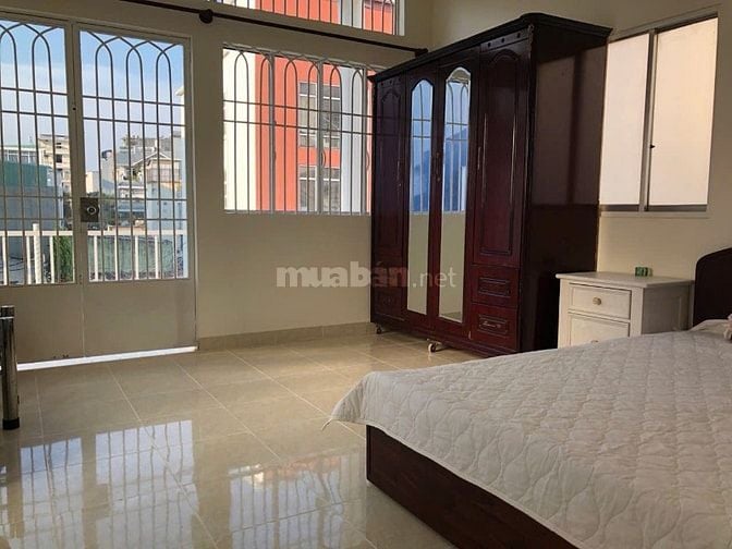 Phòng mới xây, trước cửa là công viên, cách đường Trường Chinh 50m