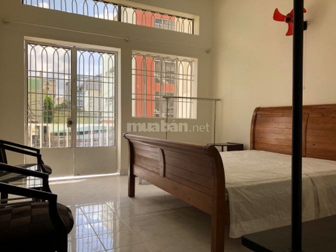 Phòng mới xây, trước cửa là công viên, cách đường Trường Chinh 50m
