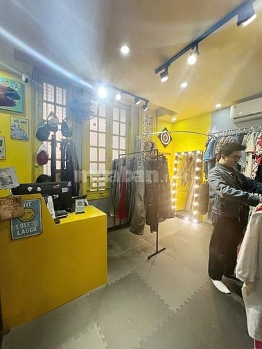 Sang nhượng cửa hàng tại vị trí đắc địa quận Hoàn Kiếm