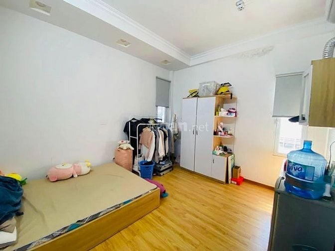 Bán gấp nhà phố Yên Hoà, 30m ra MP 60m2, 5 tầng, MT 4.5m, giá 12,9 tỷ
